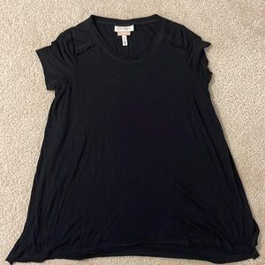 Nursing tee, opens from front-Medium